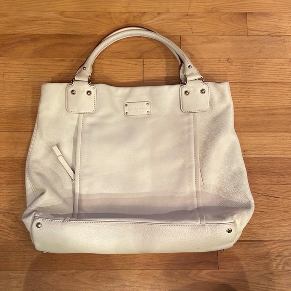 kate spade Handbags - White Kate Spade leather handbag